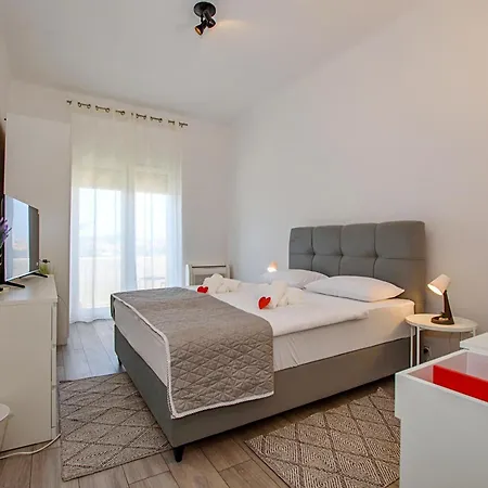 F Apa Apartment Zadar